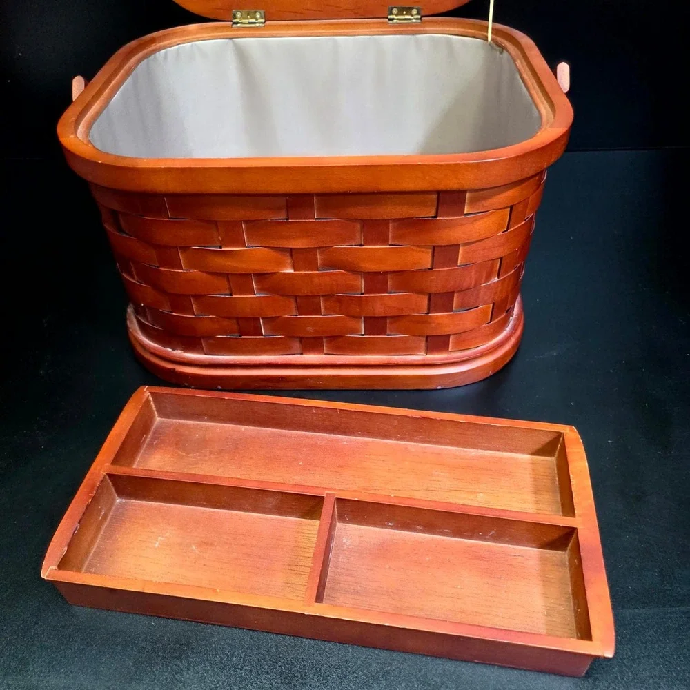 Handwoven Basket Swing Handle Lid Liner Wood Tray Brown Leaf Pattern Cottagecore